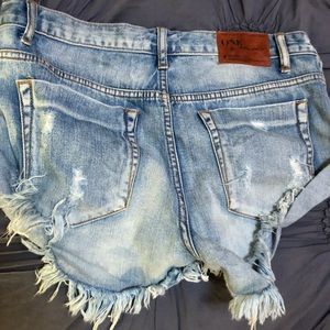 One teaspoon size 26 shorts ! NEVER WORN